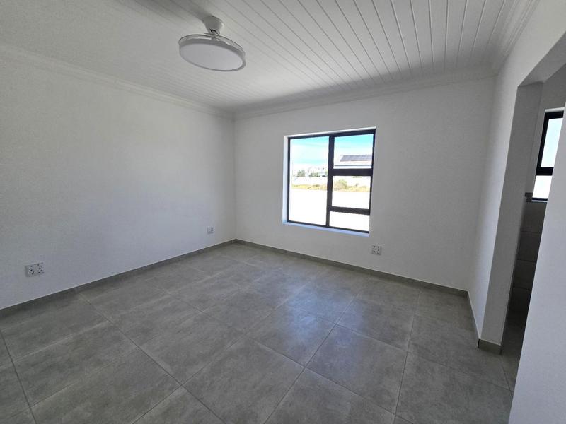 3 Bedroom Property for Sale in Britannia Bay Western Cape